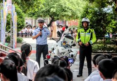 来了儿童交通平安